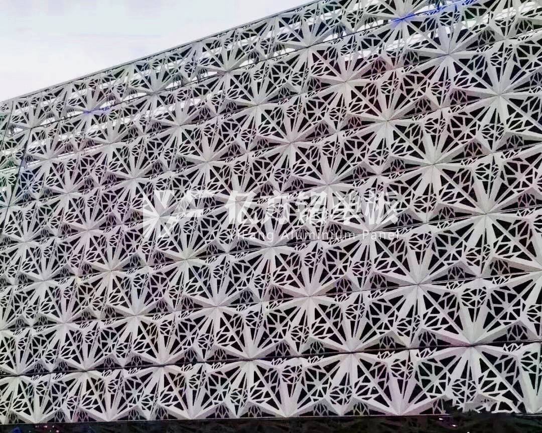 雕花铝单板